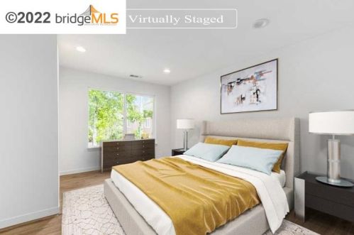 1042 Yarwood Ct, San Jose CA  95128-4727 exterior