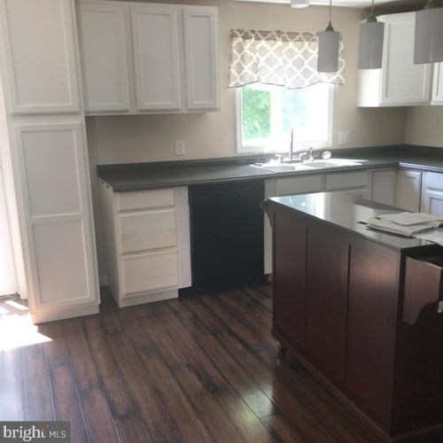 801 Pottsville St, Primrose, PA 17901-3834
