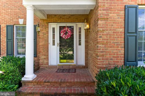 5329 Jacobs Creek Pl, Haymarket VA  20169-6152 exterior