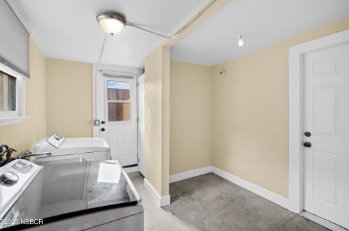 700 Cypress St, Santa Maria CA  93454-5222 exterior