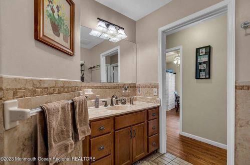 111 Autumn Rd, Lakewood NJ  08701-1622 exterior