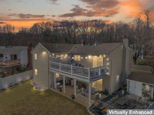 14 Albemarle Rd, East Brunswick NJ  08816-4213 exterior