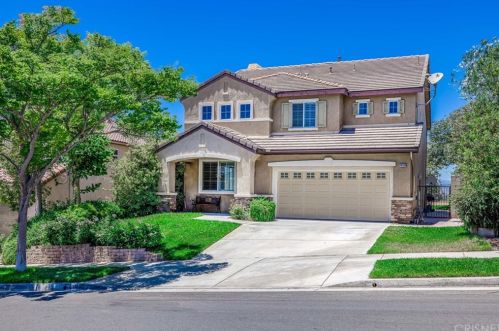 24181 Matthew Pl, Santa Clarita, CA 91321-4690