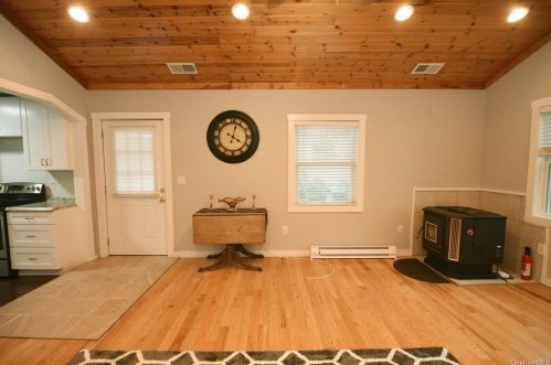 56 Floradan Rd, Tompkins Corners NY  10579-3032 exterior