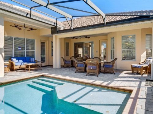 3730 Eagle Isle Cir, Kissimmee FL 34746-1908 exterior