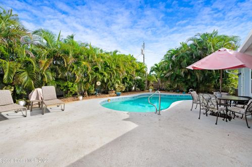 221 Degan Pl, Sebastian FL  32958-4509 exterior