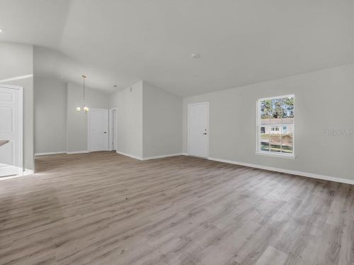 2745 Iris Rd, Deland, FL 32724-3308
