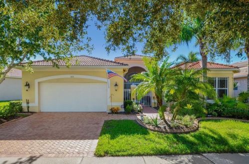 5011 Ruby Flats Dr, Wimauma, FL 33598-4005