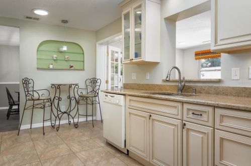 7501 Cumber Dr, New Port Richey, FL 34653-2428