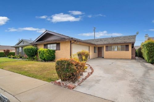 6622 Wolfe St, Lakewood, CA 90713-1747
