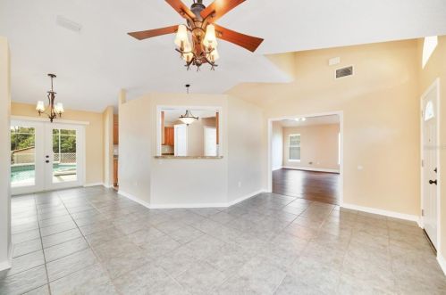 6508 Lake Lerla Dr, Apopka, FL 32712-5250