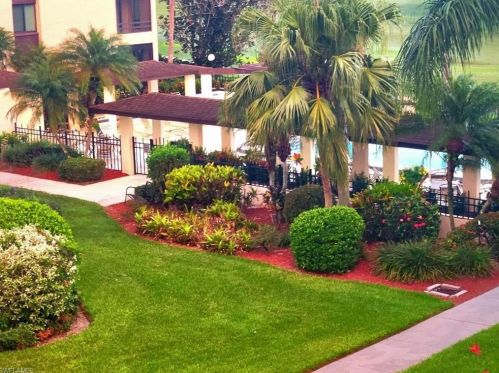 3625 Boca Ciega Dr, Naples FL 34112-6875 exterior