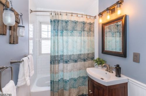 16 Nelson Pl, Nutley NJ  07110-2915 exterior