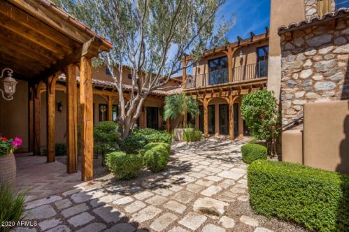 11052 Feathersong Ln, Scottsdale, AZ 85255-7169