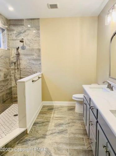 19 Masters Ln, Hazle Township PA  18202-9167 exterior