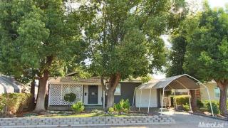 2904 Santa Fe Ave, Hughson, CA 95326-9498