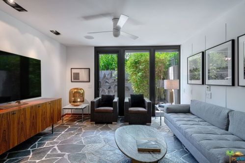 1207 Calle De Maria, Palm Springs CA  92264-8503 exterior