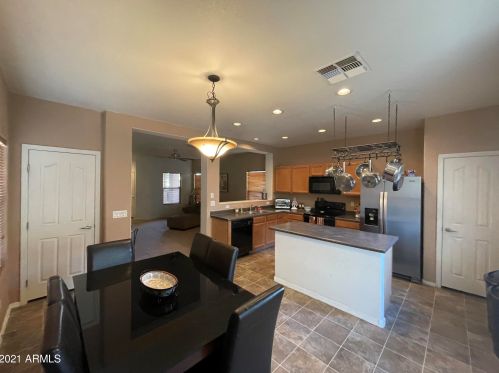 6469 Diana Ave, Glendale, AZ 85302-7410