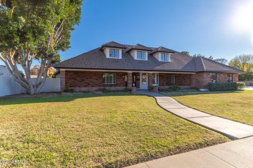 611 Draper St, Mesa, AZ 85203-6329