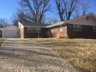1733 Ranser Rd, Manhattan KS  66502-2617 exterior