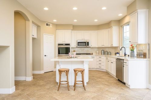 21 Via Scenica, Lake Elsinore CA  92532-0129 exterior