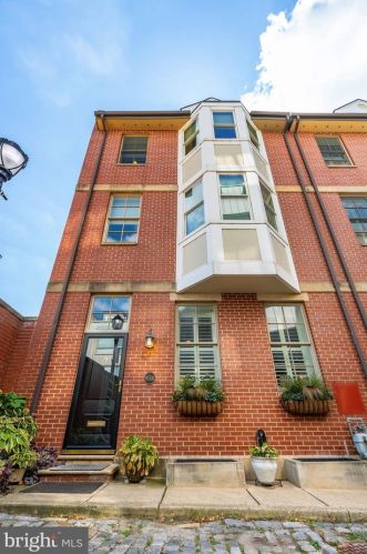 925 2nd St, Philadelphia PA  exterior