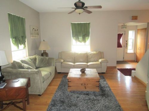 21 Rock St, Whitman, MA 02382-1218