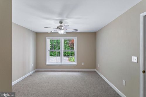 16640 Radcliffe Ln, Woodbridge VA  22191-4437 exterior