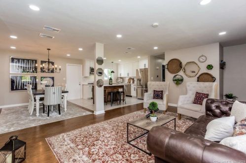 28 Talcott Rd, Glastonbury CT  06033-2919 exterior