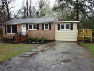 111 Lawton St, Greenwood, SC 29649-3027