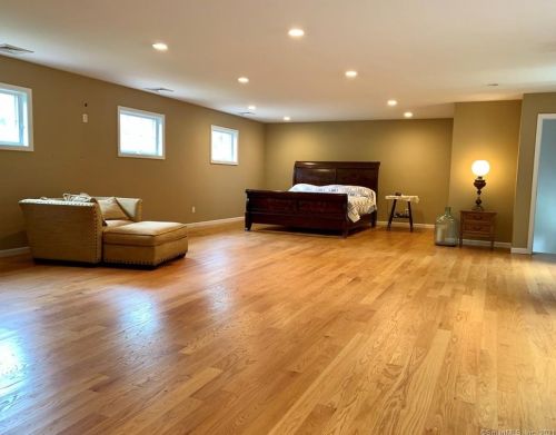646 Branchville Rd, Ridgefield CT  06877-6128 exterior