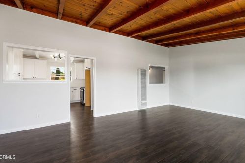 974 Orange Dr, Oxnard CA  93036-1834 exterior