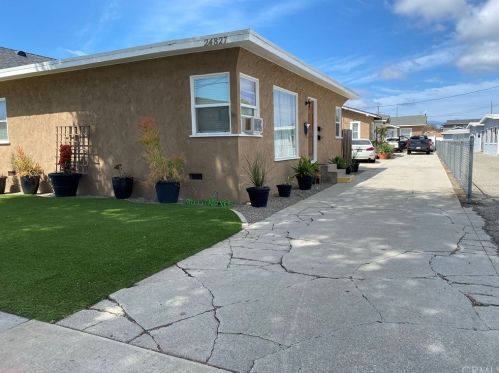 24827 Oak St, Lomita, CA 90717-1613