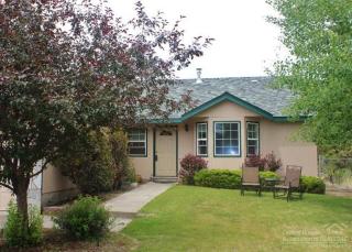3350 Palmer Dr, Bend, OR 97701-7683