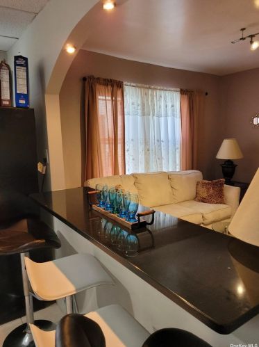 97-19 89th St, Jamaica NY  11421-1323 exterior