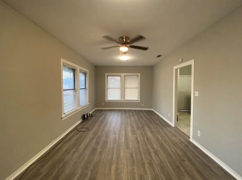 5201 Chico St, Austin, TX 78721-2613
