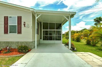 877 Laurel Cir, Sebastian, FL 32976-7394