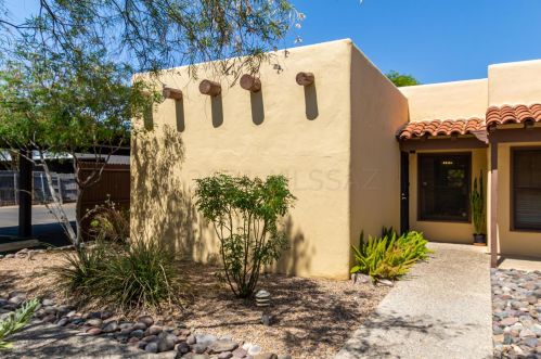 3033 Sparkman Blvd, Tucson, AZ 85716-1608