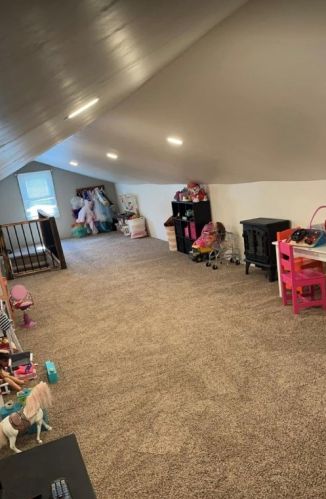 257 6th St, Connellsville PA  15425-2528 exterior