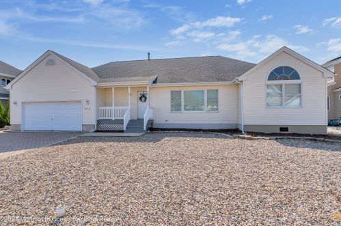 845 Ensign Dr, Lacey NJ  08731-3031 exterior