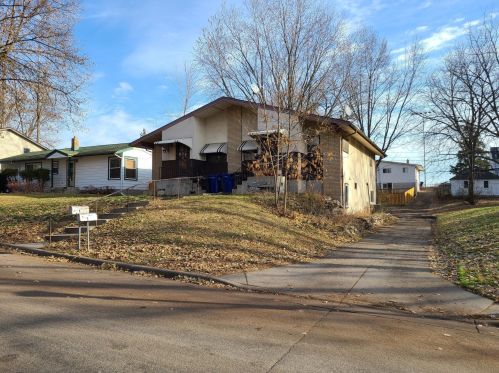 440 Jayne St, Saint Paul, MN 55119-4042