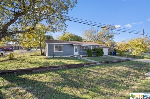 801 1st St, Copperas Cove TX  76522-1316 exterior