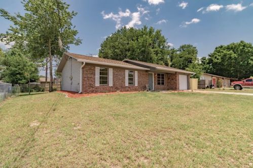 11625 129th Ln, Ocklawaha FL  32179-5096 exterior