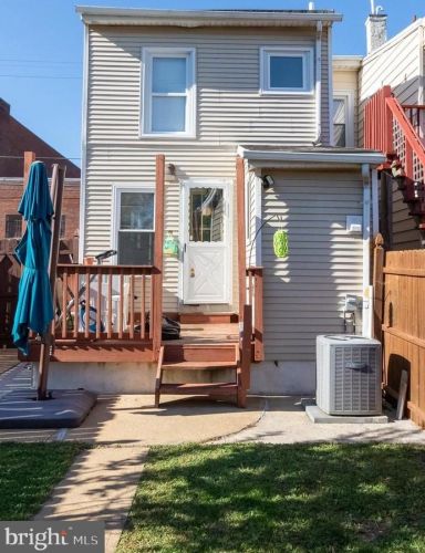 25 Maple Ave, Yardley PA 19067-6642 exterior