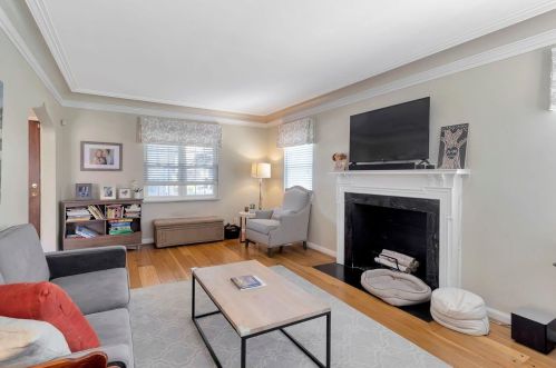 3935 Eileen Dr, Cincinnati OH 45209-2016 exterior