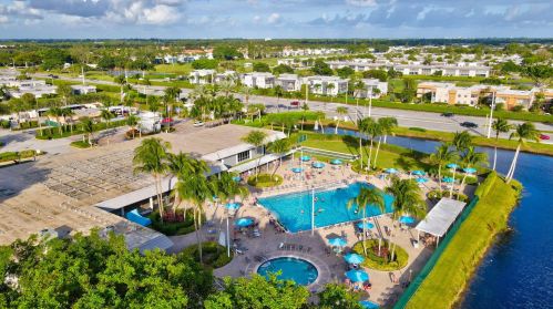 916 Flanders T, Delray Beach FL  33484-5354 exterior