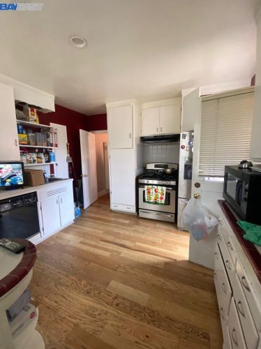 5026 Foothill Blvd, Oakland, CA 94601-5330