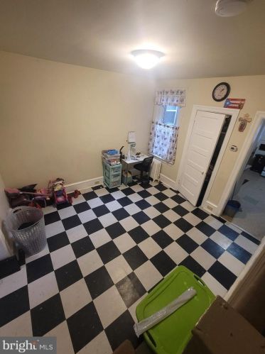 1527 Willow St, Norristown, PA 19401-3337