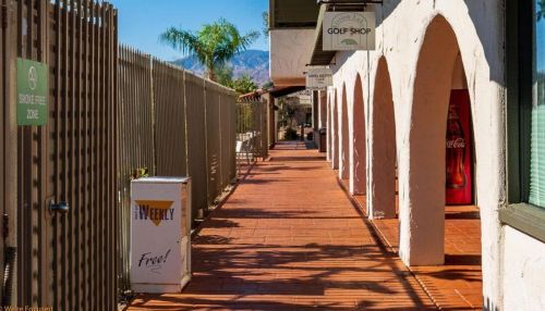 8731 Club House Dr, Desert Hot Springs CA  92240-7409 exterior