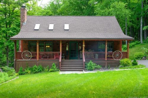 539 Cornwall Bridge Rd, West Woods CT  06069-2525 exterior